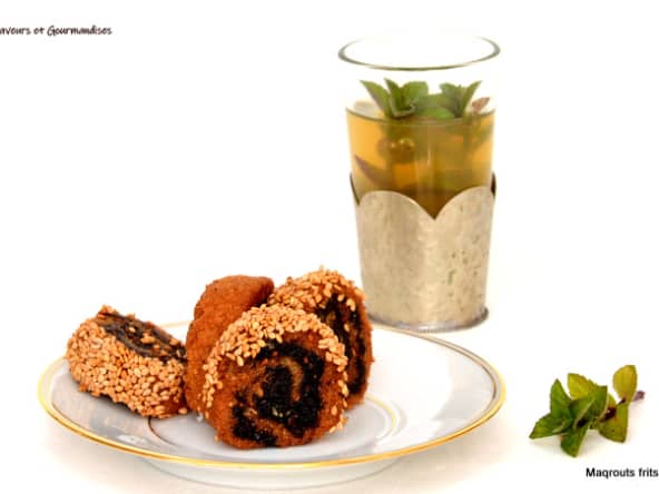 Maqrouts roulés à la tunisienne.