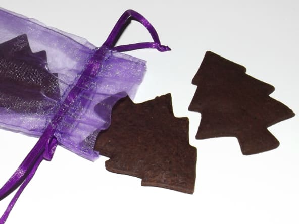 Sablés de Noël au chocolat et fève Tonka