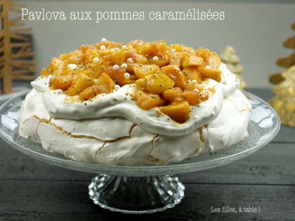 Pavlova aux pommes caramélisées