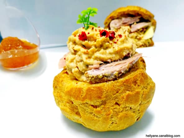 Chou pâtissier garni de farce -pintade, gingembre, paprika, huile d'olive 