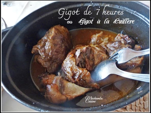 Gigot d’agneau de sept heures, à la cuillère