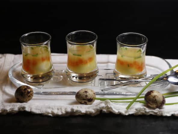 Verrines d'oeufs de caille en gelée