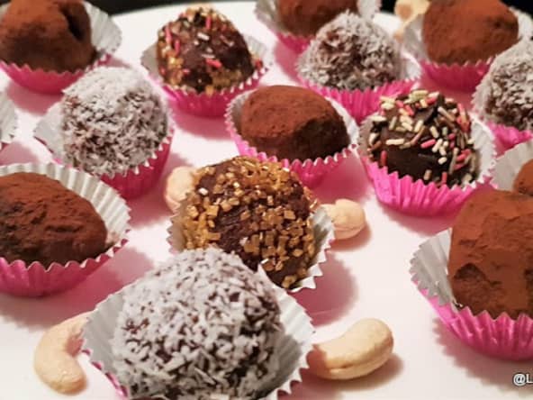 Truffes de Noël au beurre et noix de cajou