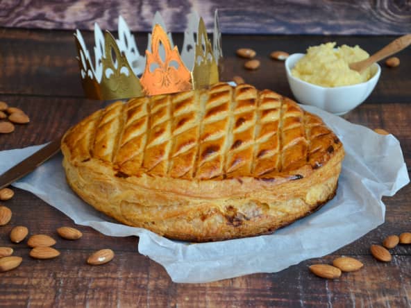 Parfaite galette des rois frangipane pour fêter l'épiphanie