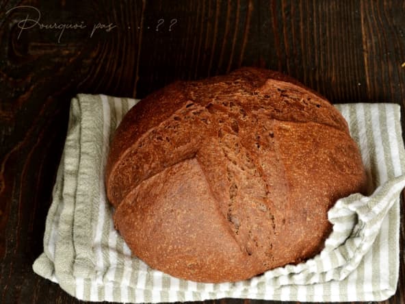 Pain brioché au levain et sirop de caroube