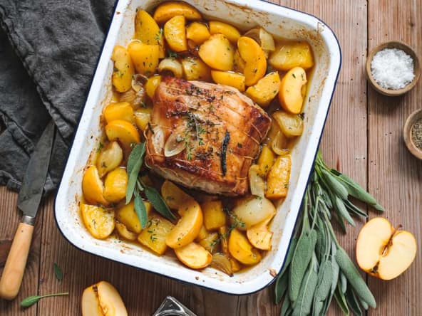 Rôti de porc boulangère aux pommes et pommes de terre