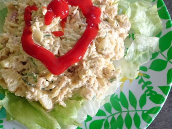 Salade avec restes de poulet rôti