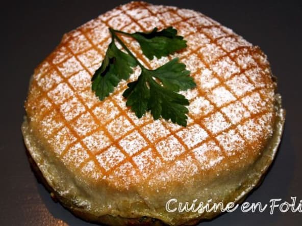 Pastilla au poulet et amandes