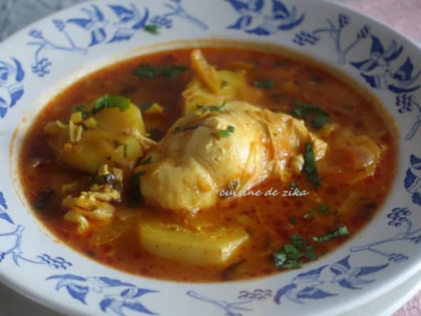 Bouillabaisse provençale borgne aux œufs et écorce d'orange