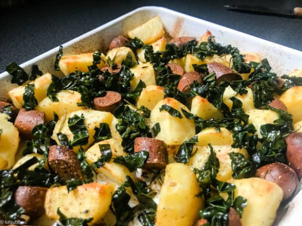 Saucisse et pommes de terre rôties