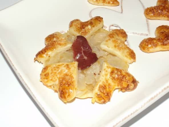 Mini flammekueche au foie gras et au magret de canard séché