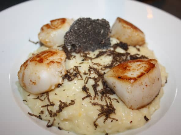 Risotto aux truffes noires du Périgord et noix de Saint-Jacques