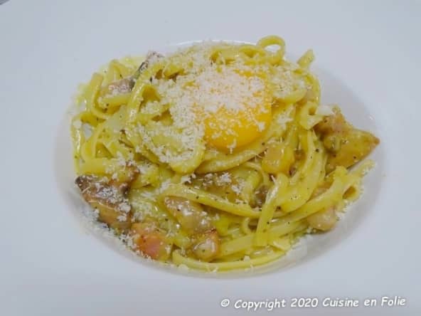 Spaghetti à la carbonara, la recette italienne de Denny Imbroisi