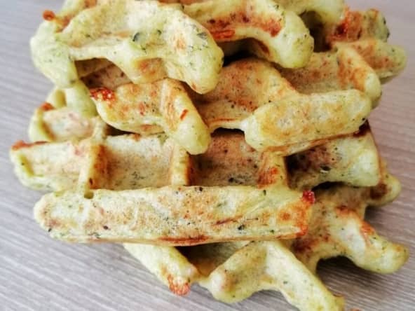 Gaufres au brocoli, jambon et mozzarella