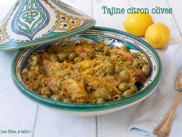 Tajine de poulet au citron confit et olives