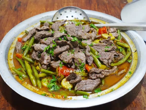 Tajine aiguillettes de veau et légumes frais