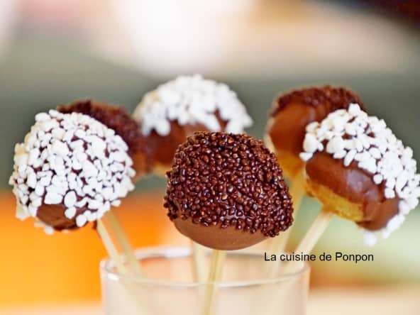 Pops cake, une recette anti-gaspi et une seconde vie pour un cake