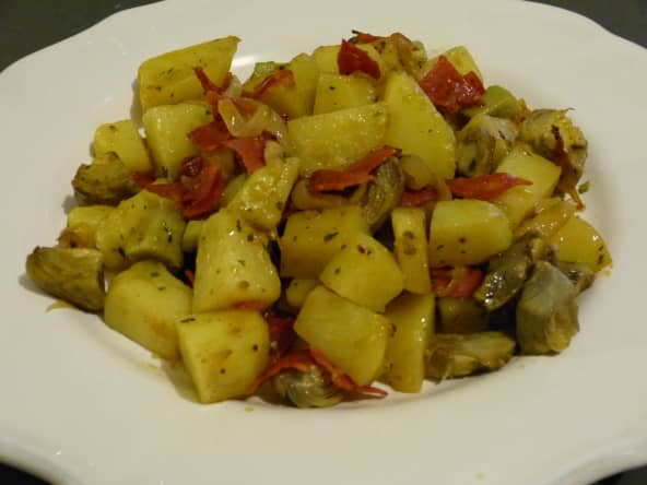 Wok d'artichauts, pommes de terre et chorizo