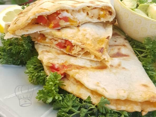 Quesadillas 100 % maison au poulet et aux poivrons 
