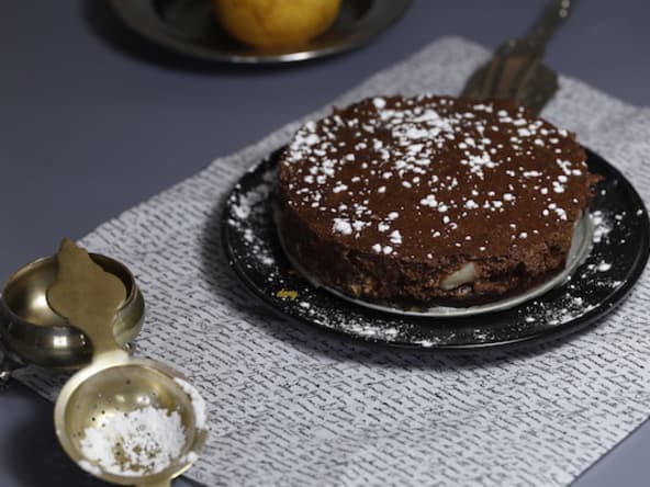 Mousse au chocolat croquante aux poires