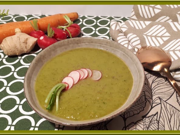 Velouté de fanes de radis