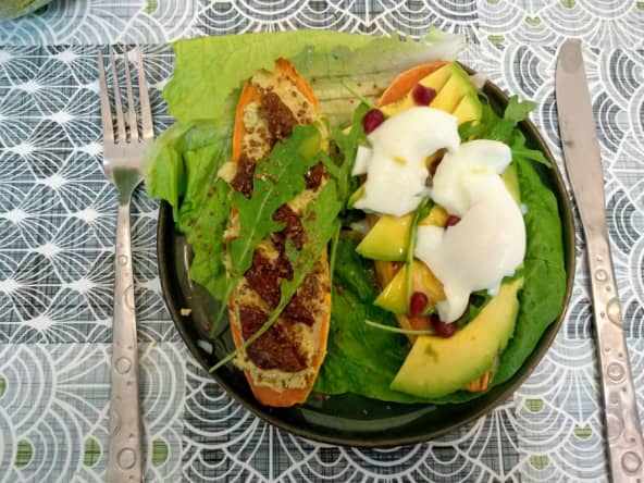 Tartines à l’avocat sur tranche de patate douce
