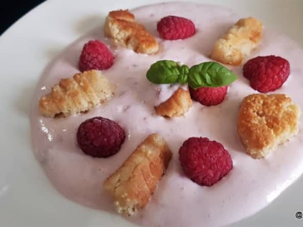 Gnocchi keto sucrés aux framboises et fromage blanc 