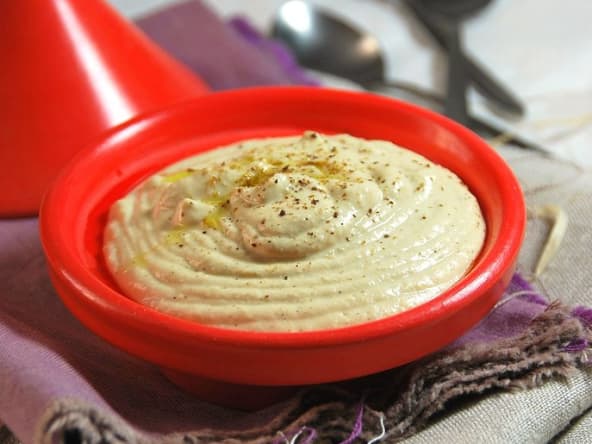 Houmous au yaourt à base de pois chiche et de cumin