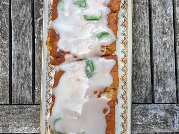 Gâteau aux amandes et fruits variés