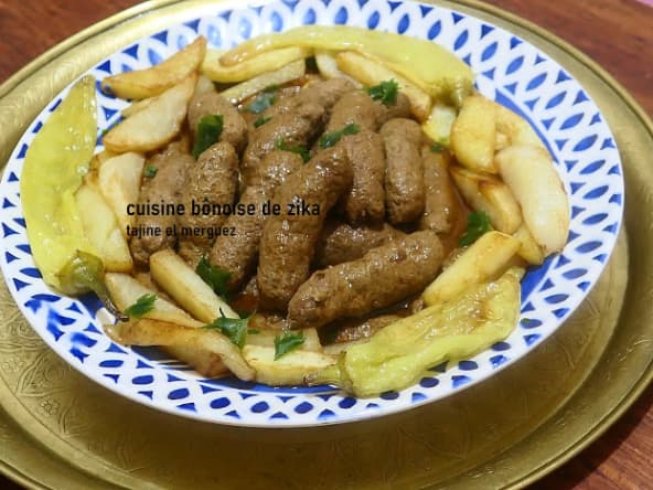 TAJINE EL MERGUEZ - PLAT DE MERGUEZ MAISON EN SAUCE