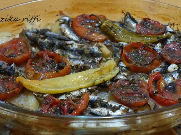 SARDINES AU FOUR - POMMES DE TERRE- TOMATES ET OIGNONS A LA BÔNOISE