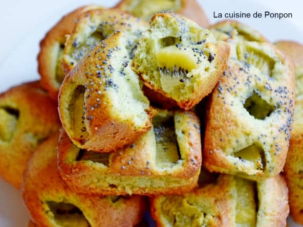 Tartelette au kiwi, spiruline et pistache