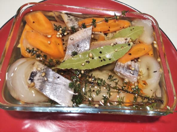 Harengs fumés marinés à l'huile façon brasserie et bistrot