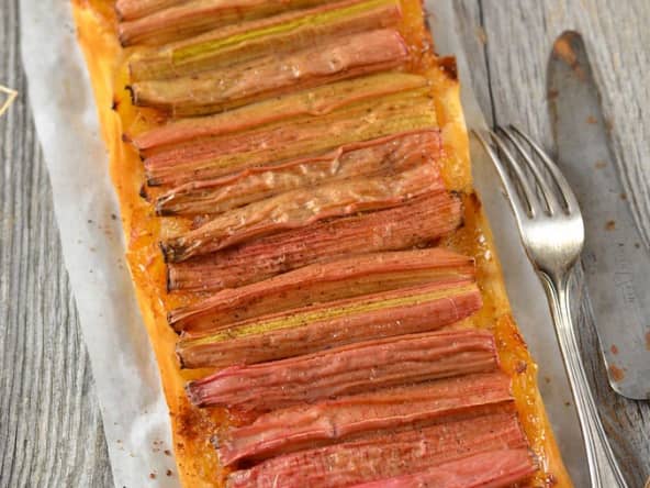 Tarte fine rhubarbe et pomme
