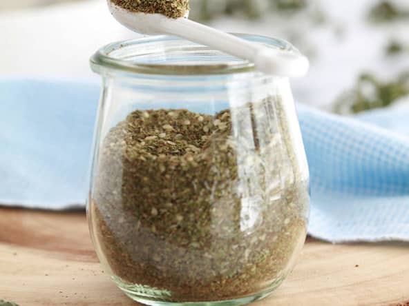 Recette du mélange d’épices Zaatar libanais fait maison