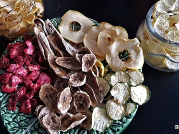 Chips déshydratés de fruits (pomme, fraise, citron, banane)