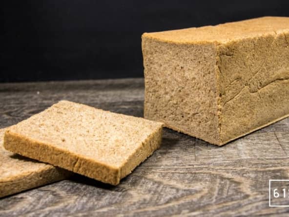 Pain de mie complet idéal pour les club-sandwichs