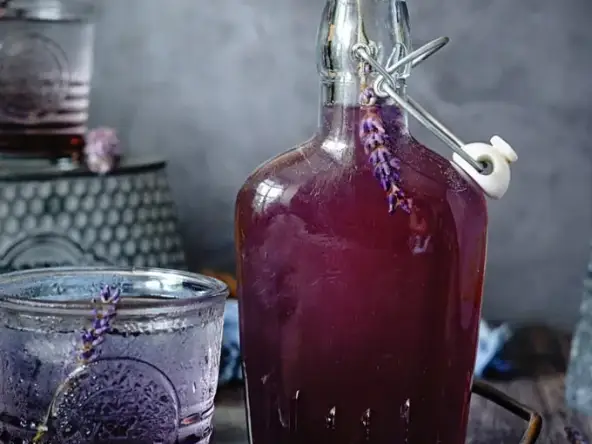 Sirop de lavande pour cocktails et desserts
