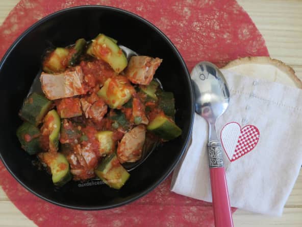 Courgettes au thon et câpres, à  la sauce tomate, au Cookéo ou pas