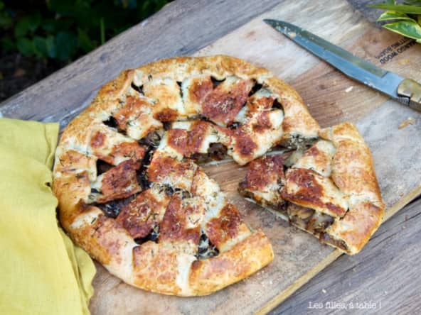 Tarte rustique aux aubergines et fromage halloumi