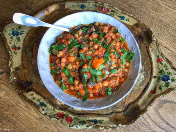 Aubergines et pois chiches à la grecque