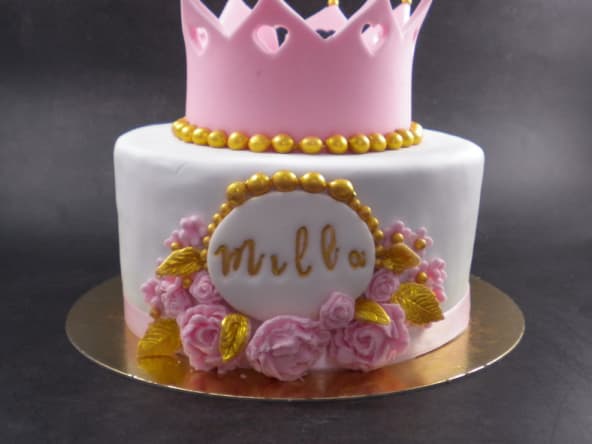 Un gâteau et des cupcakes pour une baby shower