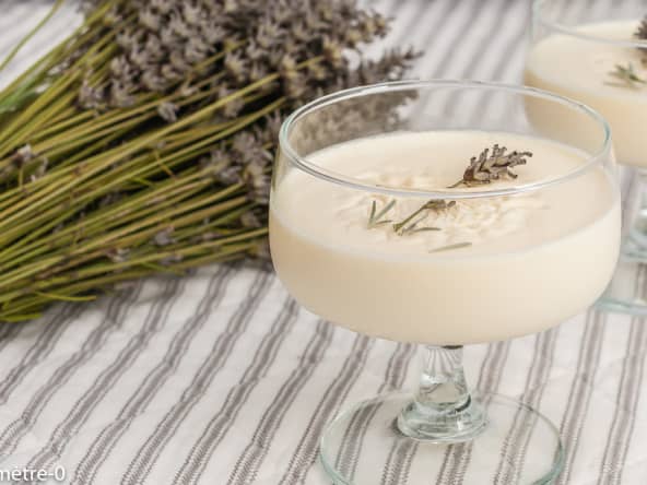 Panna cotta à la lavande et au lait frais bio