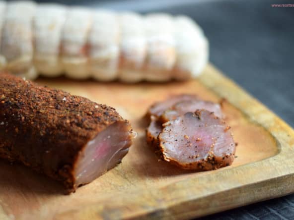 Porc séché et frotté aux épices au café