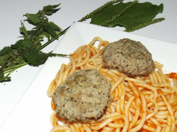 Galettes de viande hachée aux graines de plantain et d’ortie