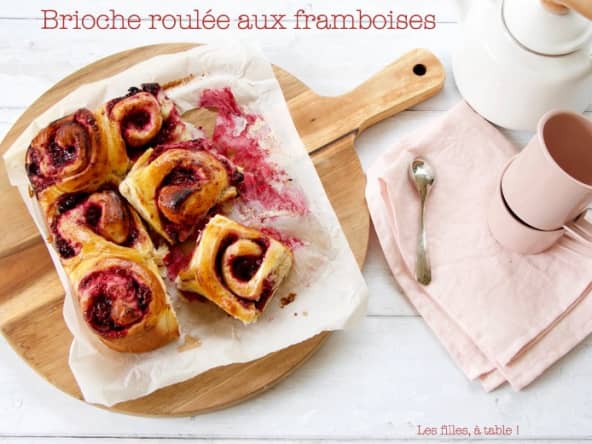 Brioche roulée aux framboises