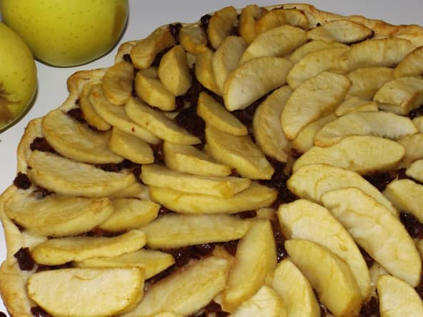 Tarte aux pommes et aux cenelles