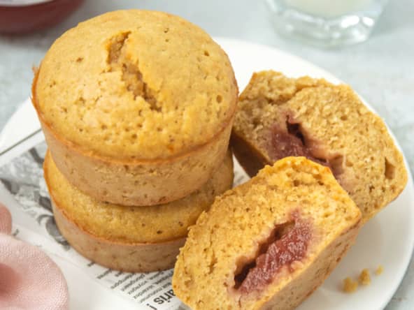 Muffins à l'avoine et à la confiture de fraise