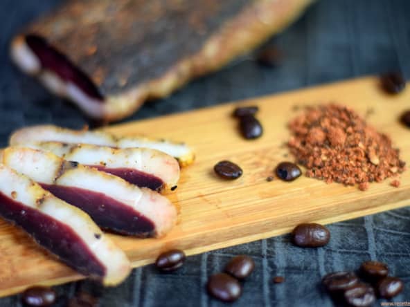 Magret de canard séché aux épices au café