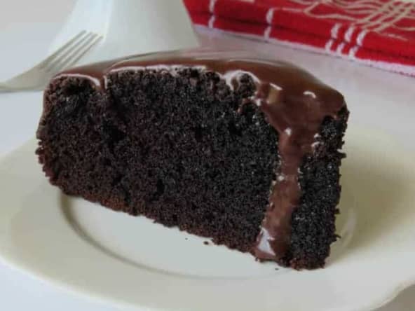 Cake chocolat facile avec glaçage